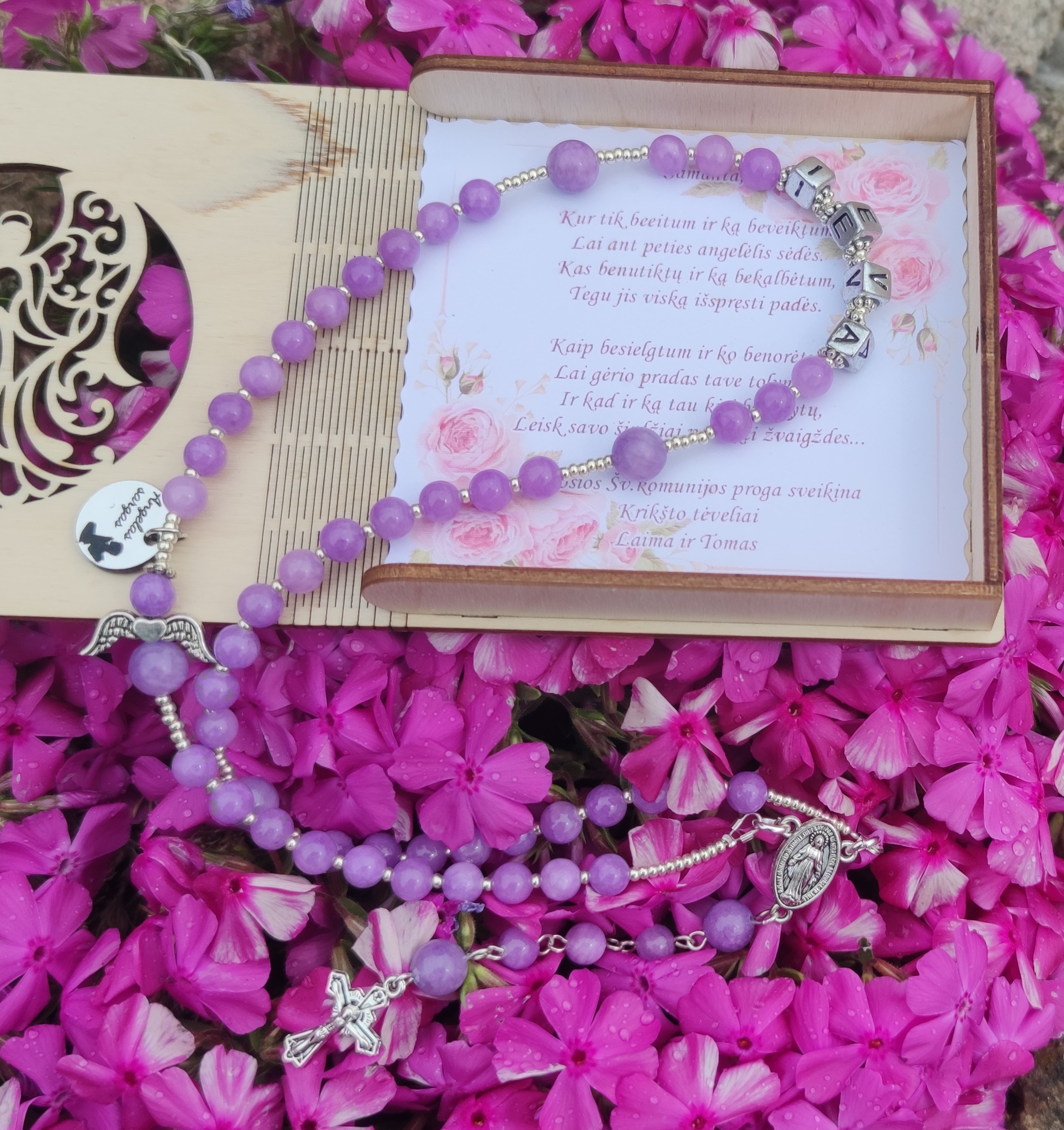 Rožančius violetinio žadeito