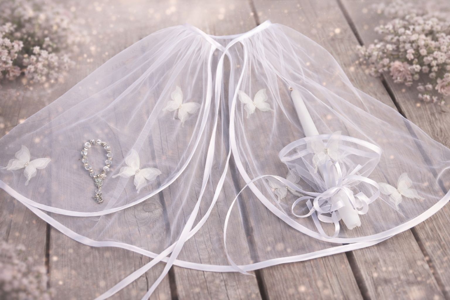 Balti 3D drugeliai krikšto skraistė