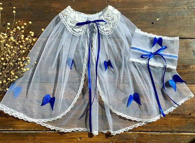 Karališko mėlynumo angelo sparneliai