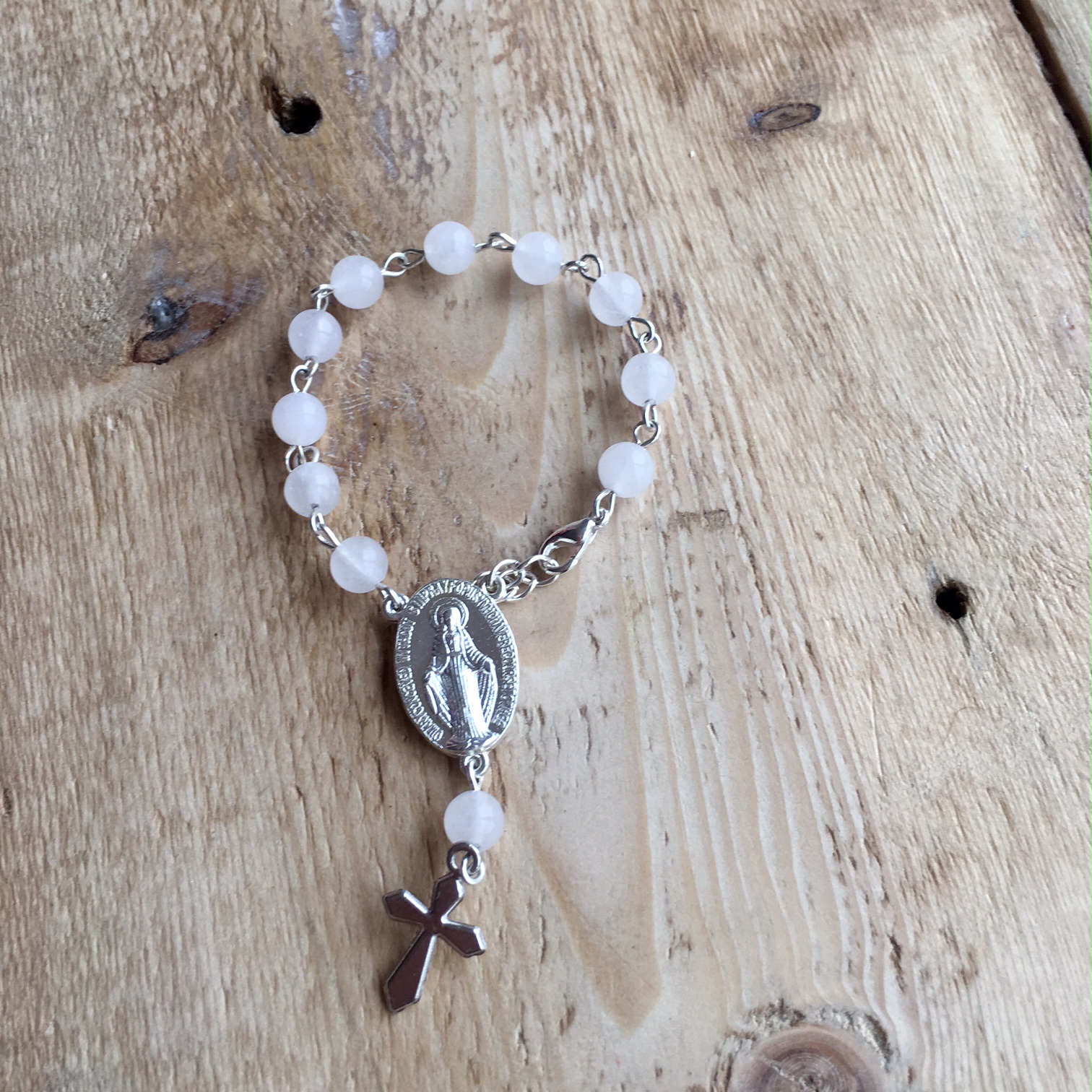 Kvarco rožančiukas ant rankos